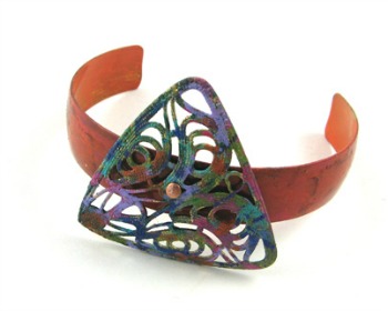 Triangle bracelet