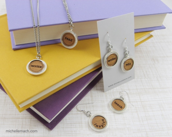 Wood and cement jewelry set